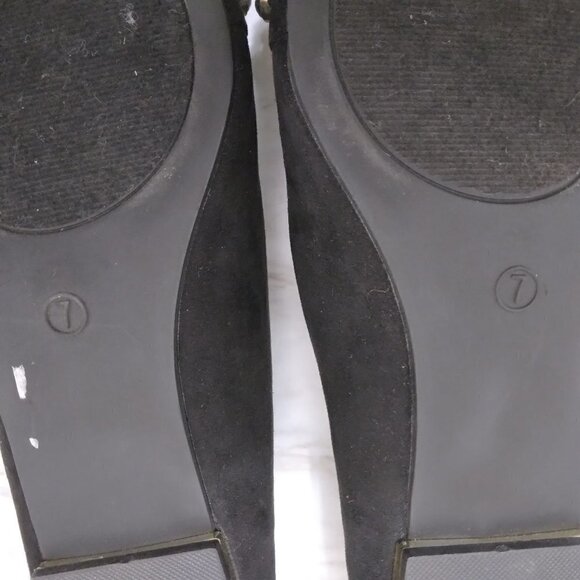 CEST 1946 | Jeweled Black Faux Suede Gold Trim Flats | Size 7 - Picture 9 of 9